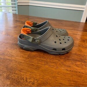 Crocs Classic All Terrain croc gray orange size men’s 5 women’s 7